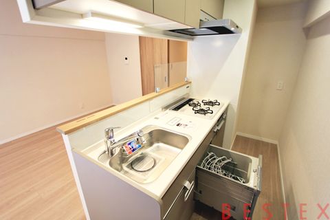 湯島武蔵野マンション 2階