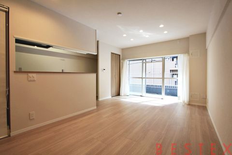 湯島武蔵野マンション 2階