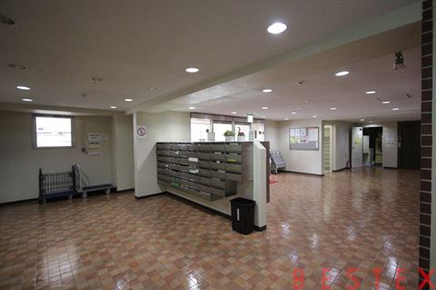 シャルマン文京千駄木 6階