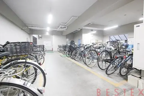 湯島武蔵野マンション 4階