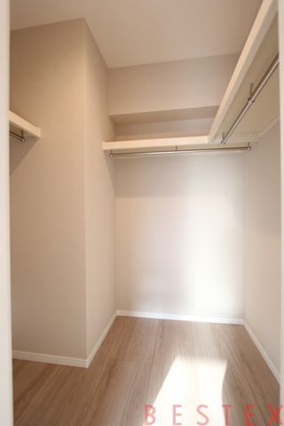 プレジデントハイツ根津 7階