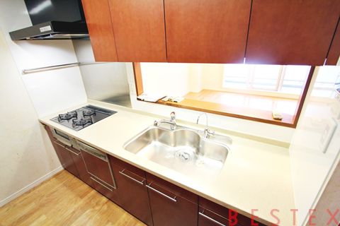 サンウッド文京開運坂上 4階