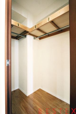 サンウッド文京開運坂上 4階