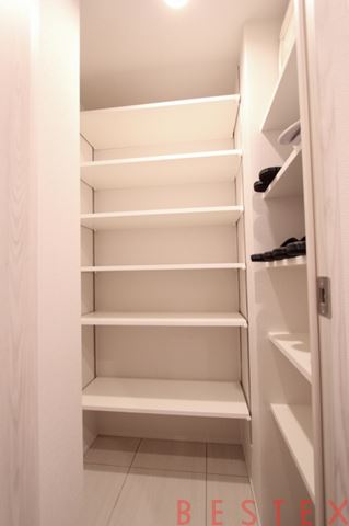 グローリオコンフォート文京本駒込 7階