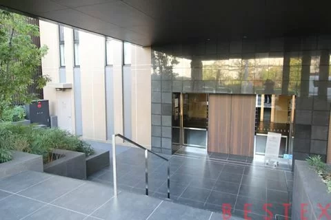 インペリアルガーデン 1階