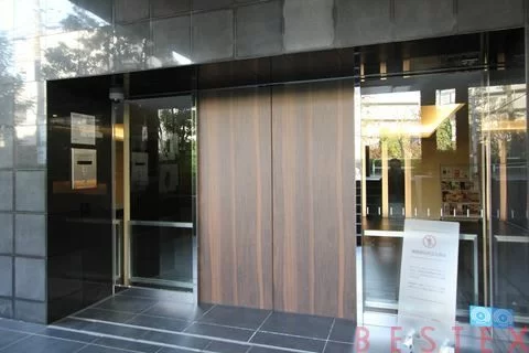 インペリアルガーデン 1階