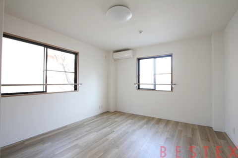 小石川4丁目一棟収益ビル（110.03）