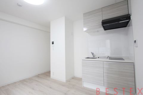 イートス本郷 401