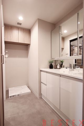 パークスクエア小石川 8階