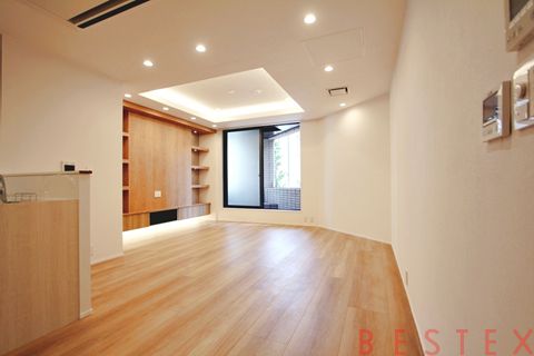 キングヒルズ白山 3階