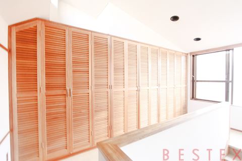 ムトウビル 702